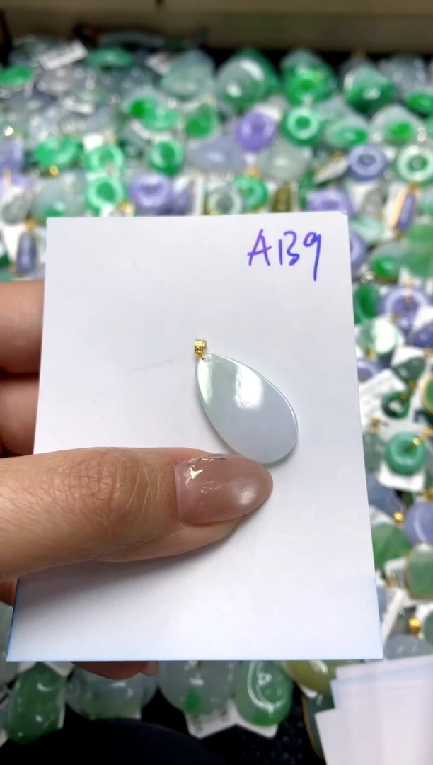 【闪购商品】翡翠颈饰18K金镶嵌111111111