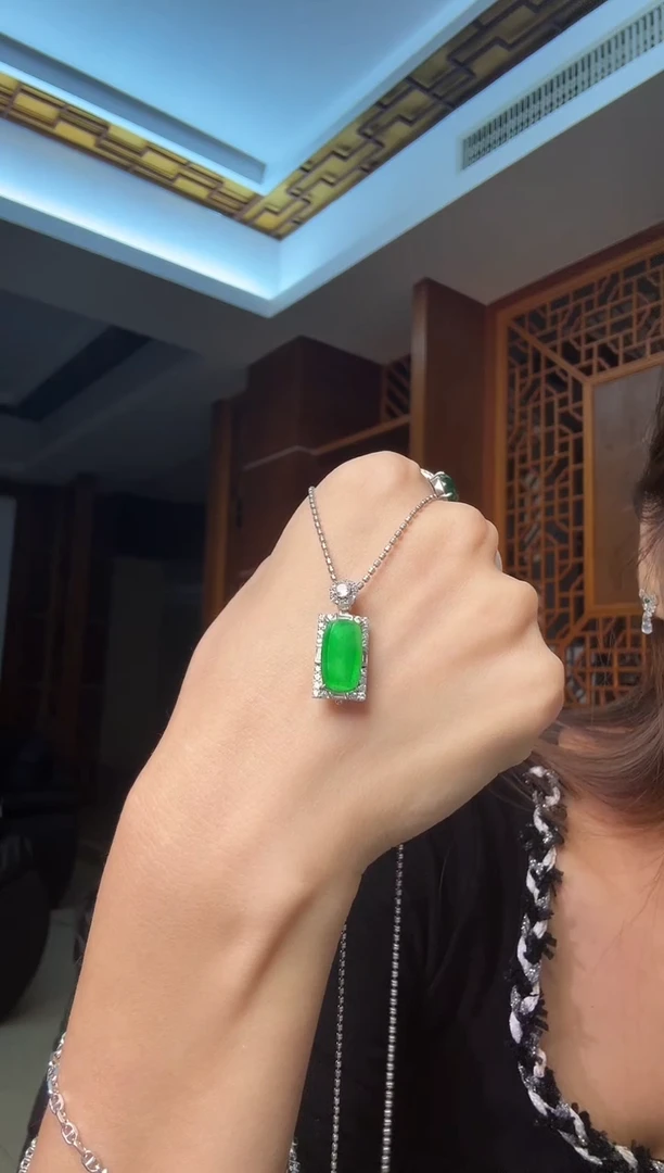 吊坠(不含链)银S925镶嵌翡翠天然翡翠吊坠