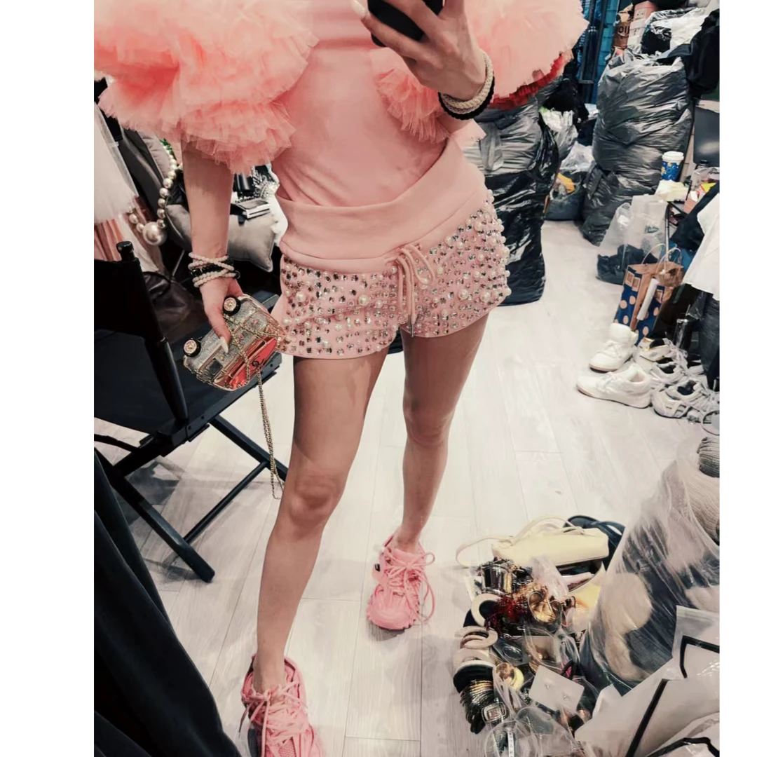 洪小妍自留  重工设计钉珠减龄短裤