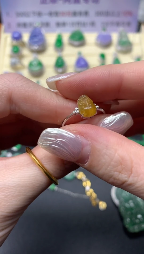 【闪购商品】翡翠戒指18K金镶嵌戒指|2000+200