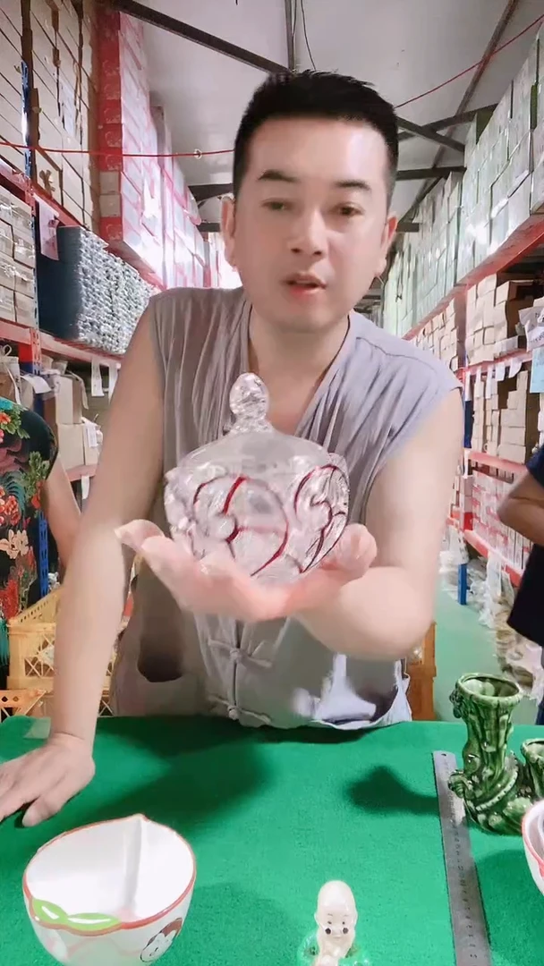 瓷片碗碟好物一件不留@@1