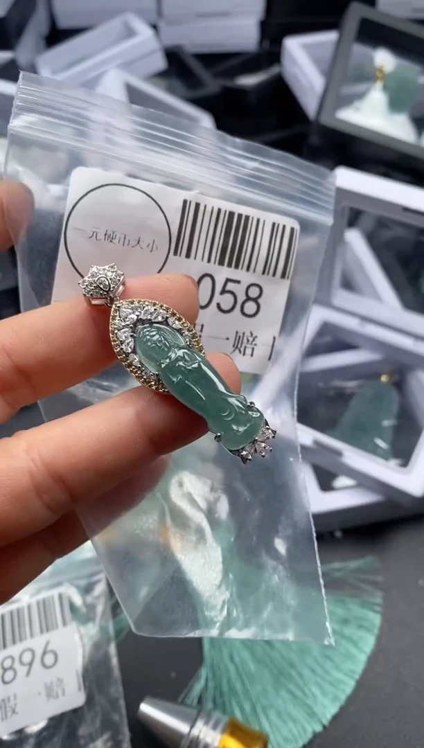 吊坠(不含链)未镶嵌翡翠058