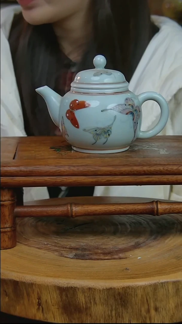 摆件陶景德镇陶瓷摆件绿稀土蝶恋花壶