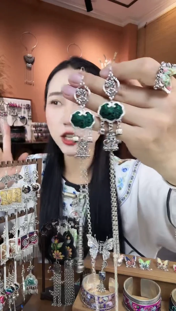 刺绣纯手工民族风耳环