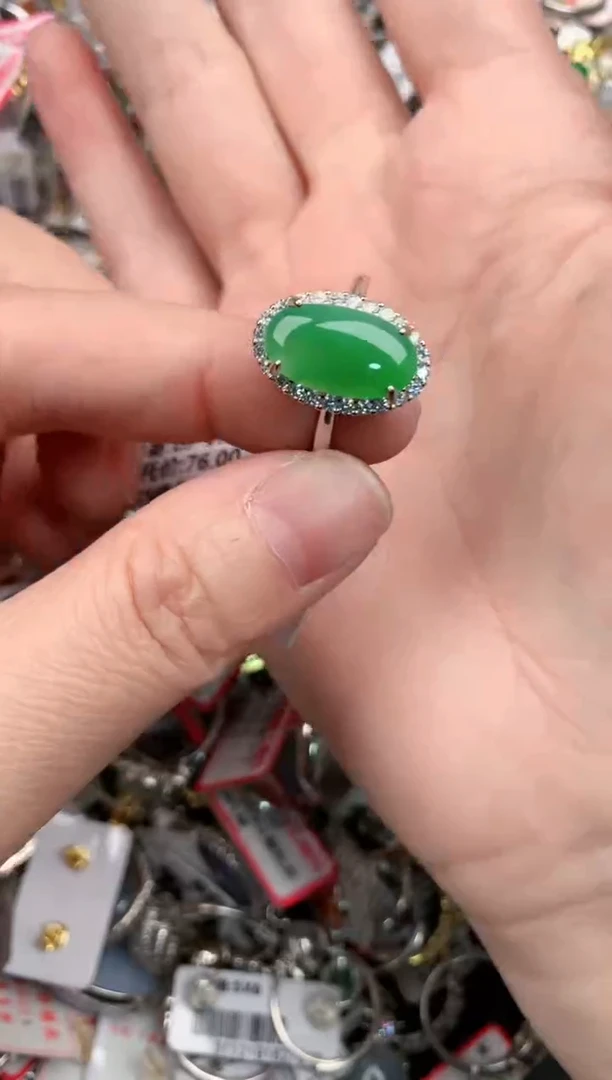 银S925镶嵌戒指翡翠777          4