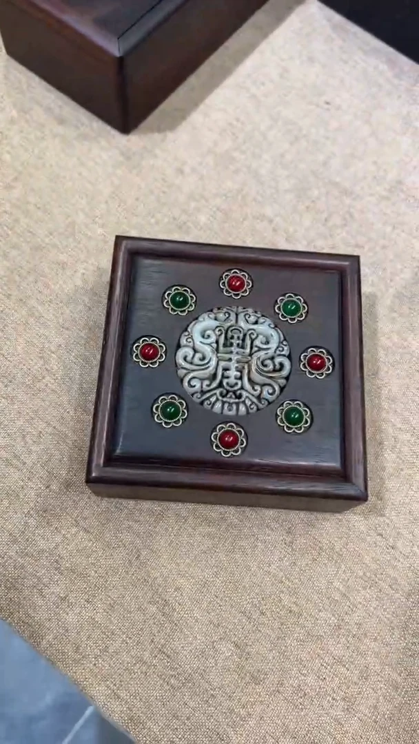 木玉石镶嵌四方抽拉盒