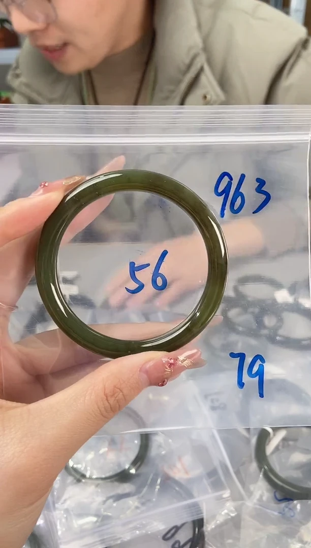 【闪购商品】和田玉手镯未镶嵌和田玉手963