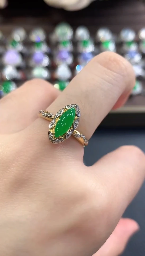 18K金镶嵌戒指翡翠d103