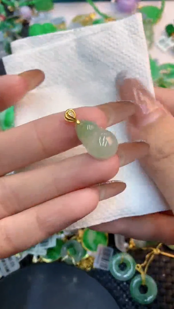 颈饰未镶嵌翡翠1