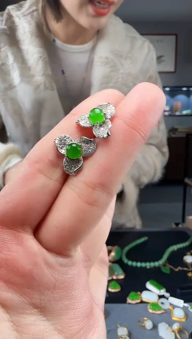 【闪购商品】和田玉耳钉银S925镶嵌1