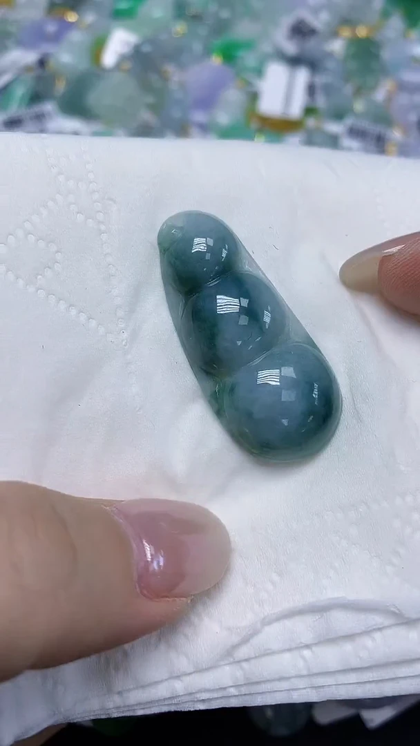 翡翠未镶嵌颈饰天然缅甸翡翠A货