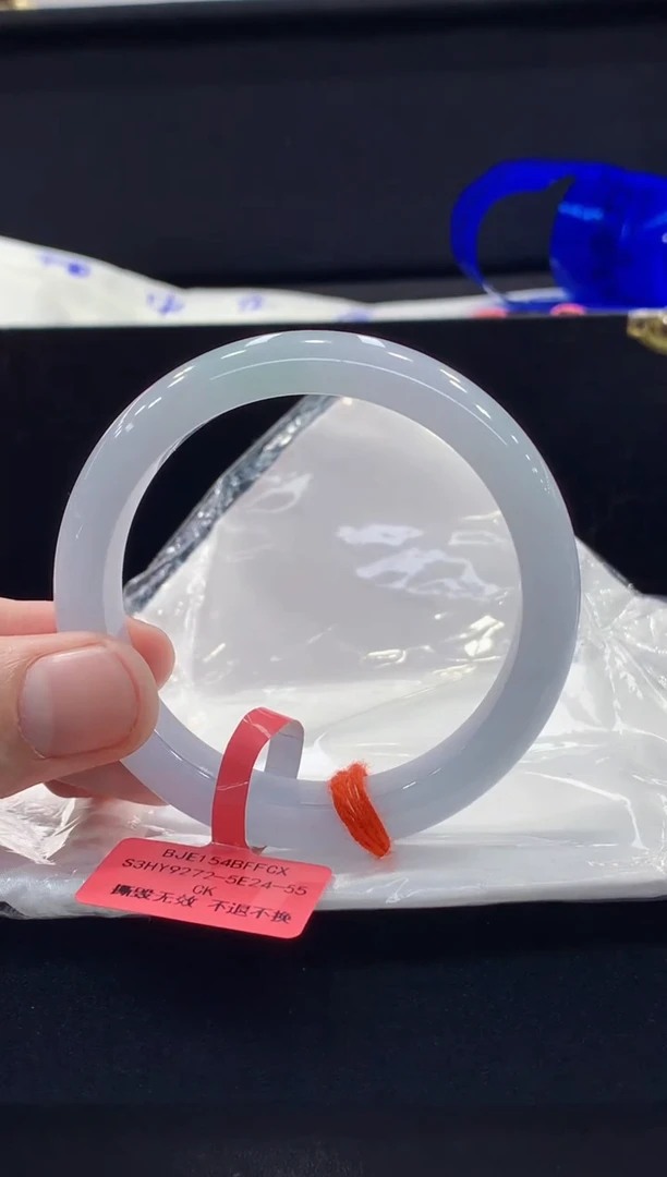 未镶嵌手镯翡翠翡翠手镯