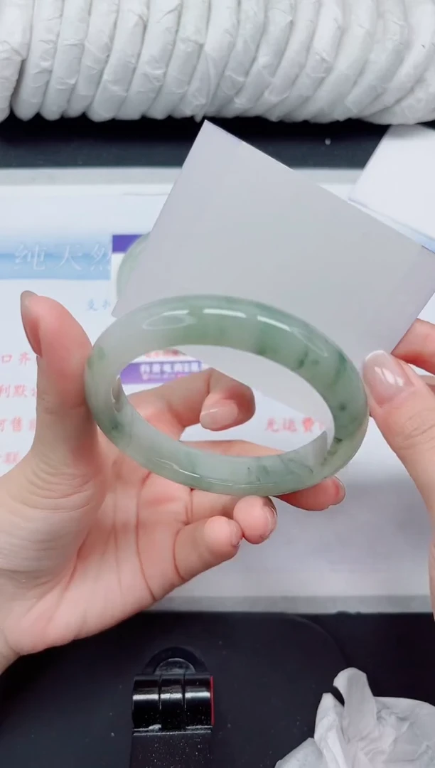 【闪购商品】石英质玉手镯未镶嵌194#58.2