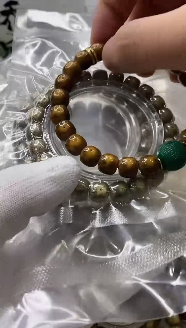 星月菩提手串121 原生态石玉料10*9mm（1）