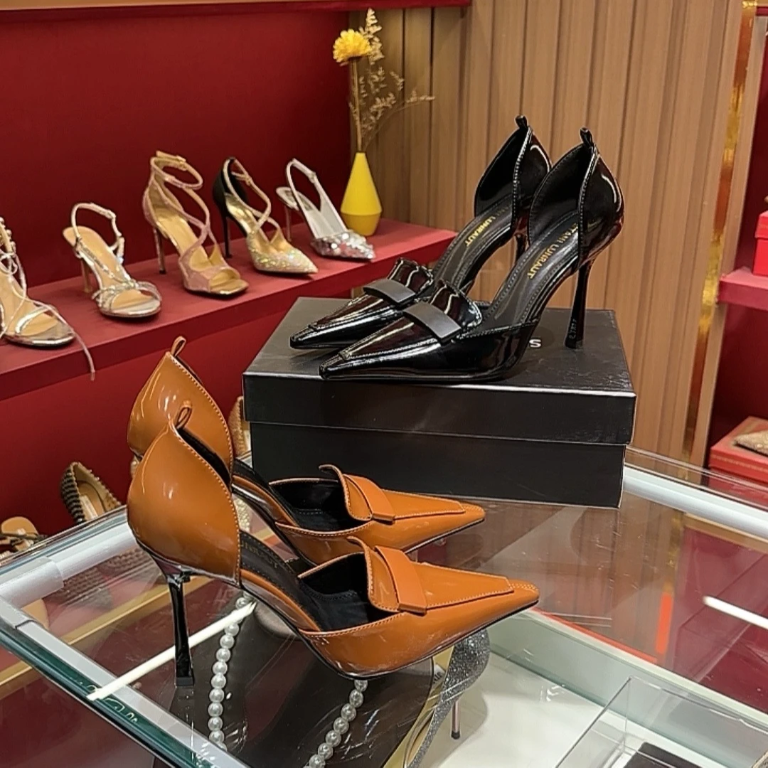 2025春季新款百搭方头中空高跟鞋女细跟棕色气质包头性感法式单鞋