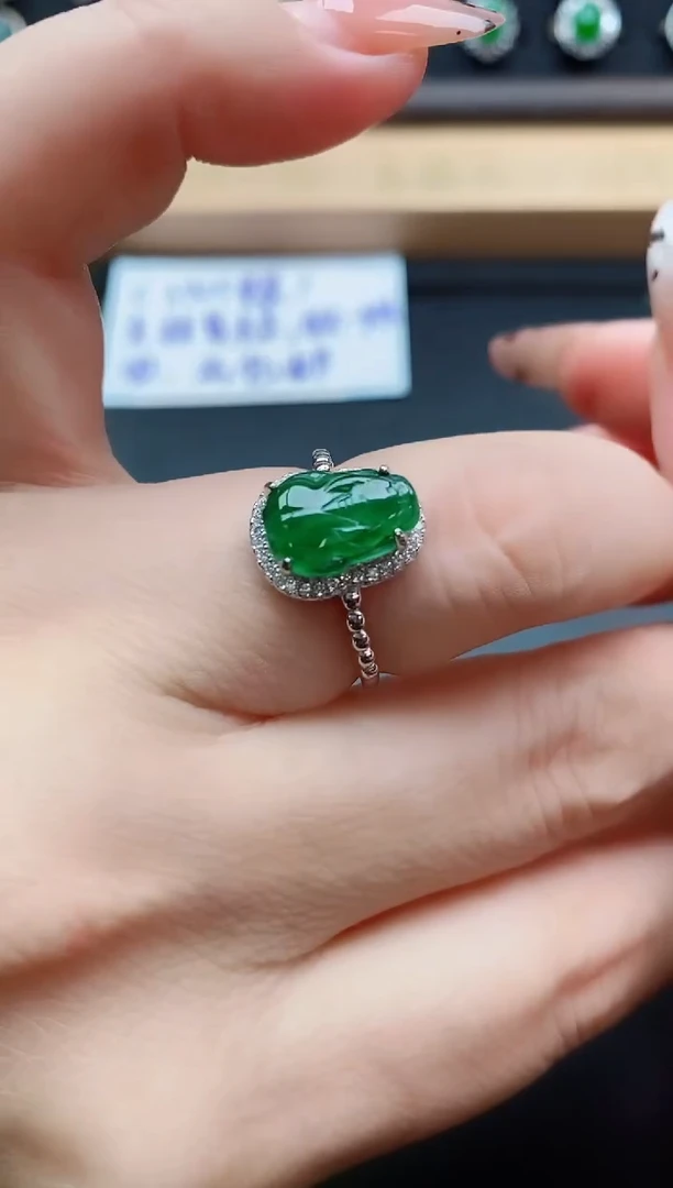 银S925镶嵌戒指翡翠1