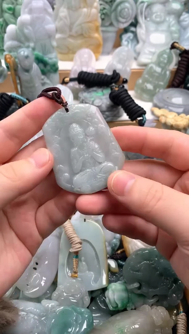 吊坠(不含链)未镶嵌翡翠1