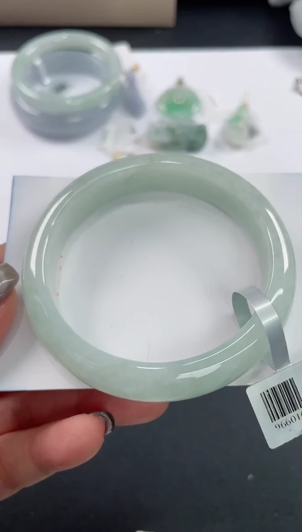 颈饰未镶嵌翡翠基地发货H3392