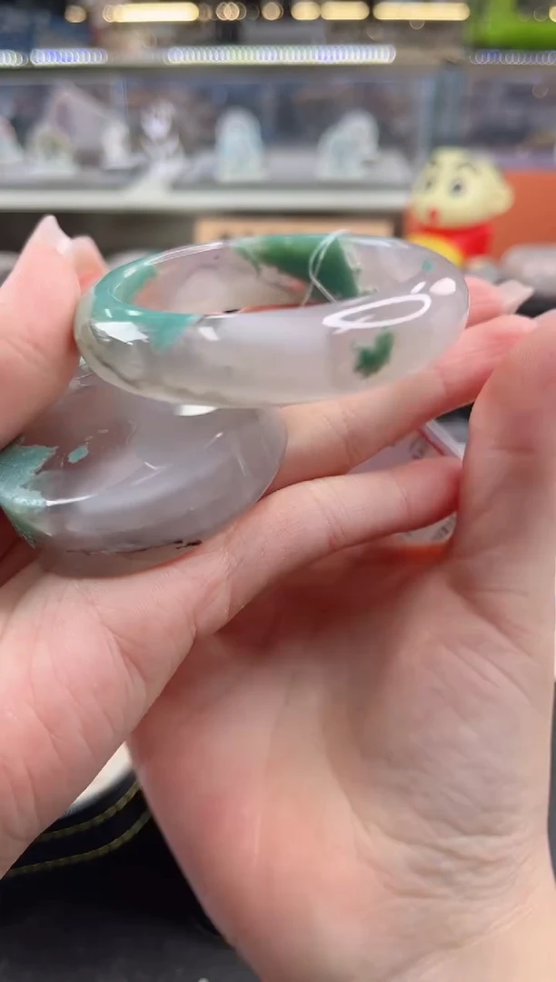 未镶嵌手镯石英质玉尘*丷圈口（赠品镯心）