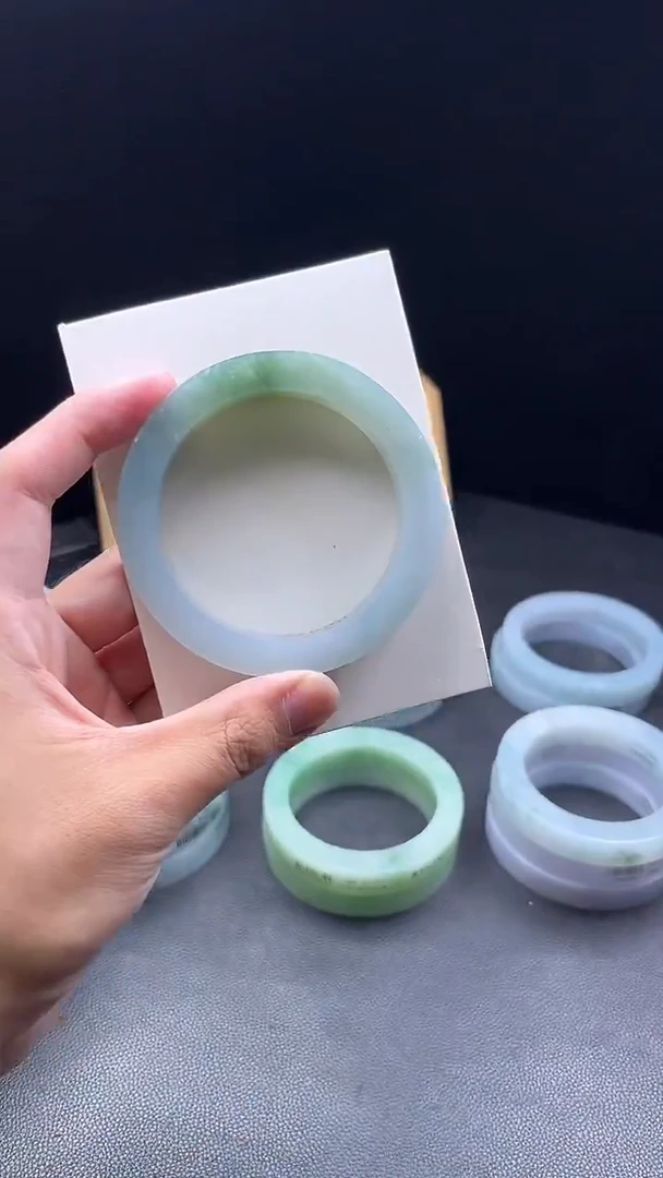 未镶嵌手镯定制翡翠新****联定制