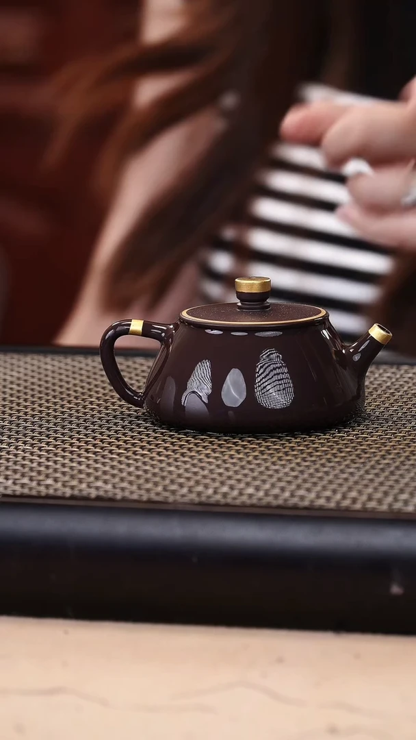 茶壶紫砂四号井茄皮紫泥描金平盖石瓢120cc