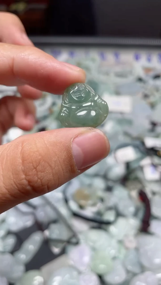 翡翠未镶嵌颈饰248