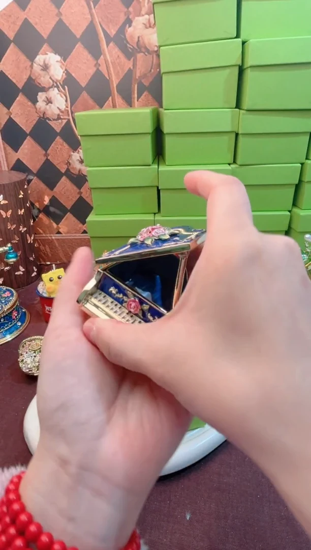 锌合金珐琅首饰盒默认微瑕拆盒不退介意勿拍～～～～！！！蓝钢琴