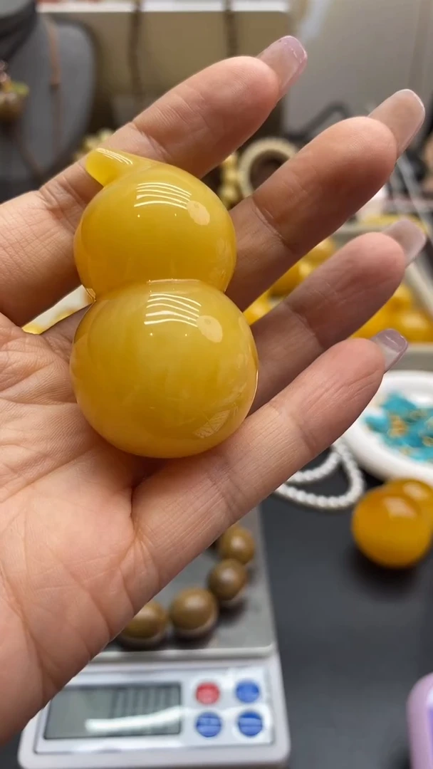 琥珀未镶嵌珠宝奇石643