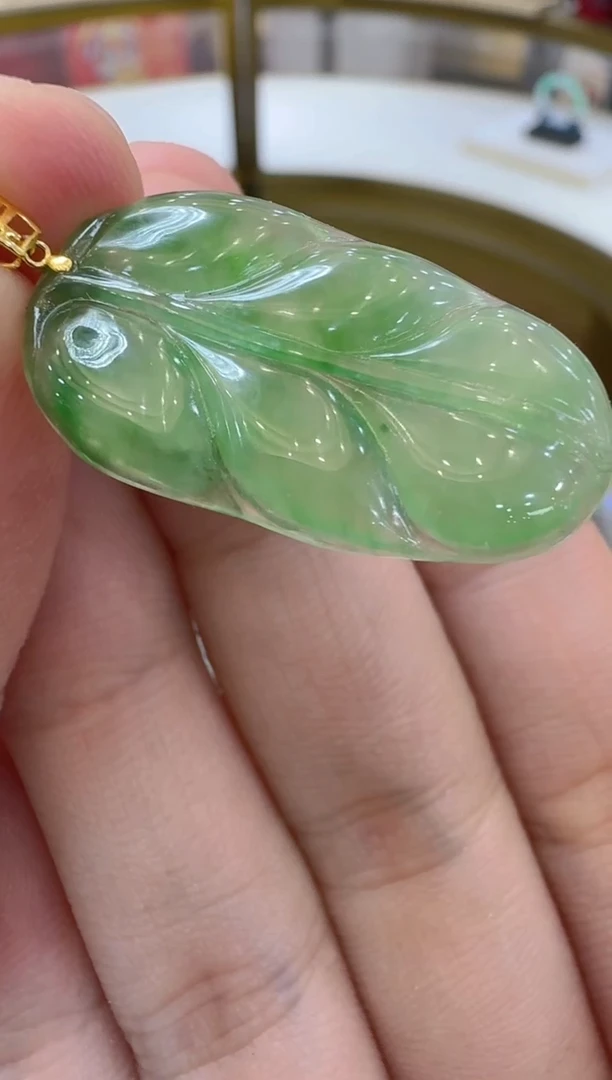 【闪购商品】翡翠吊坠(不含链)18K金镶嵌多样性团购发一件