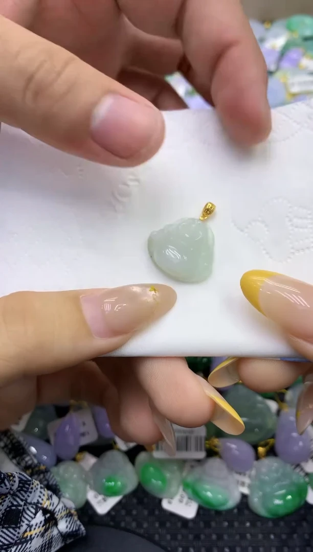 颈饰未镶嵌翡翠天然缅甸翡翠A货