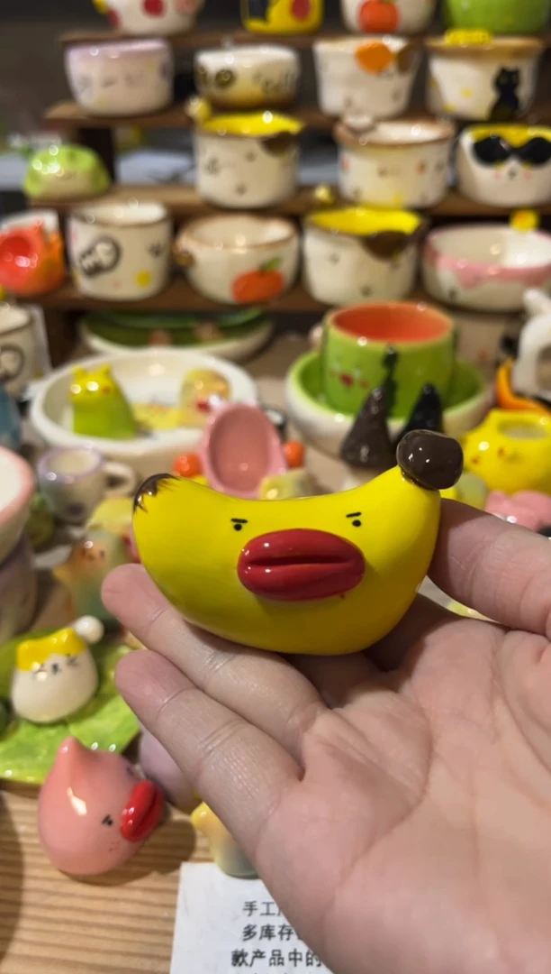 26手绘釉下彩微瑕陶瓷