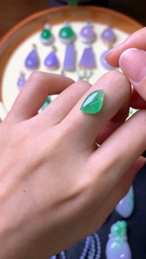 【闪购商品】定制翡翠未镶嵌裸石