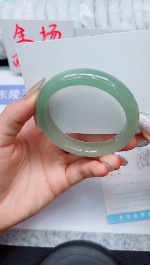 未镶嵌手镯石英质玉278-56.8