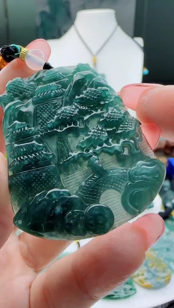 【闪购商品】翡翠颈饰未镶嵌多样性随机一件发货