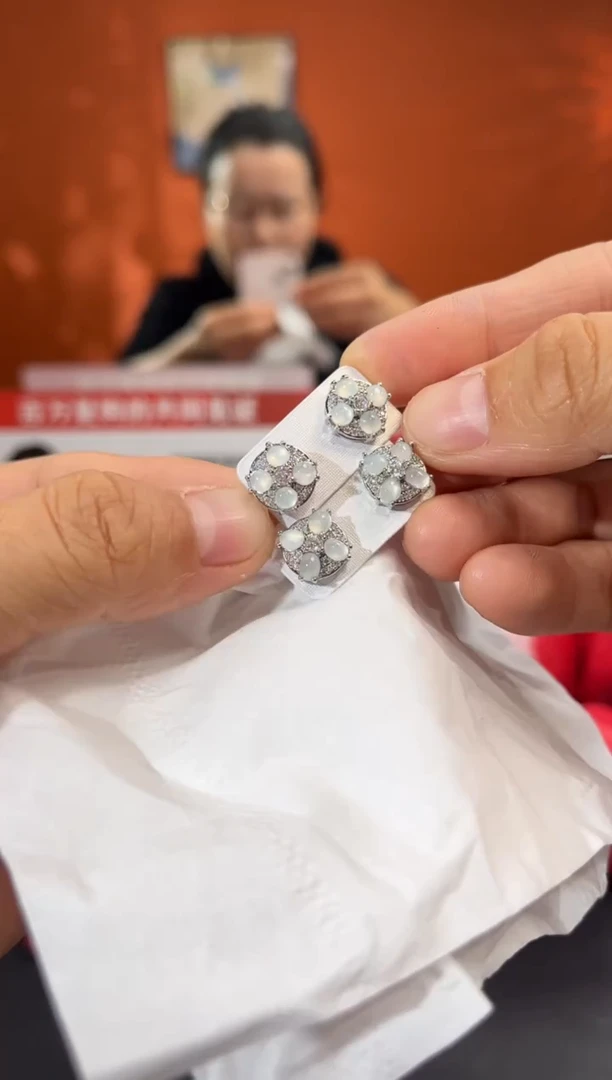 未镶嵌挂件翡翠边城刀客/34568748G/多样性发一