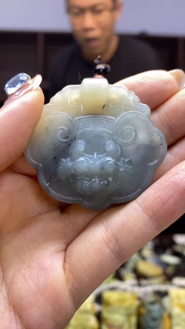 未镶嵌岫玉挂件