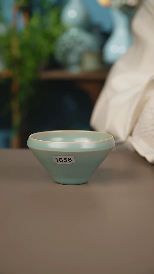 仿古折肩斗笠杯一级