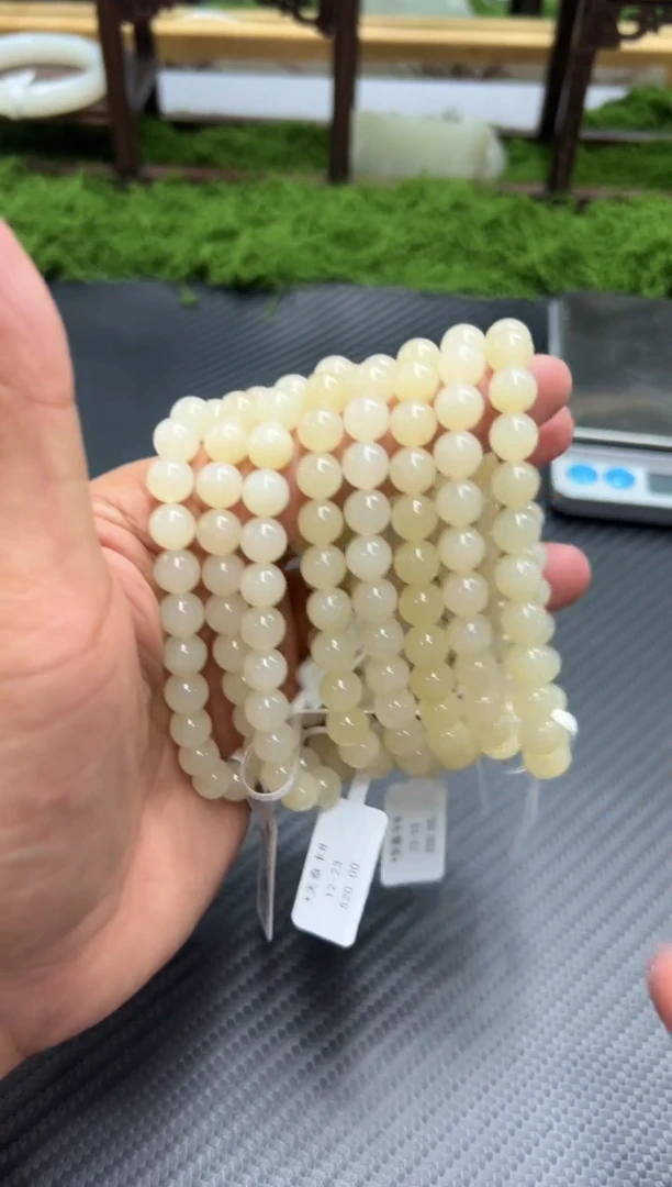 未镶嵌手串和田玉且末微色差天泰卡8多样性发货拍一发一