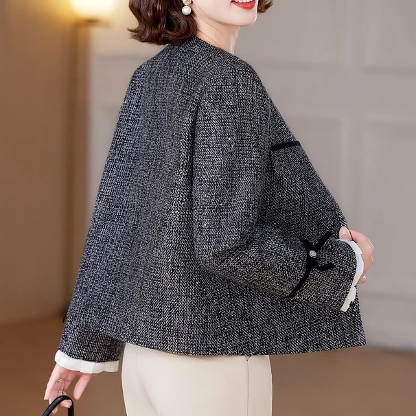 小香风外套女2025新款春秋爆款时尚轻奢高级感小个子妈妈短款上衣