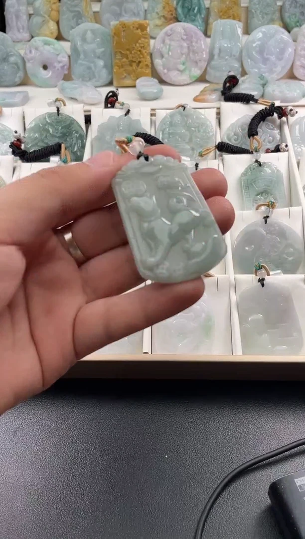 颈饰未镶嵌翡翠25/11/15/802