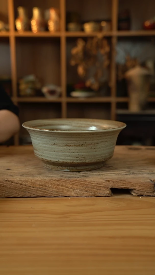 岁月风情系列的9英寸外纹大深盘1个