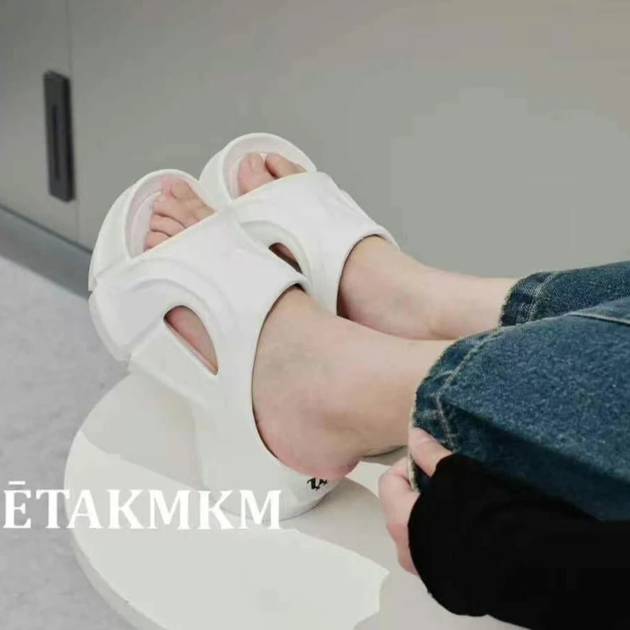 222AA【济洲岛】2025洞洞厚底拖鞋女2025新款运动板鞋