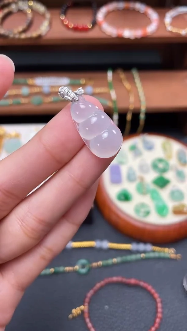 【闪购商品】翡翠吊坠(不含链)18K金镶嵌一个  JK105