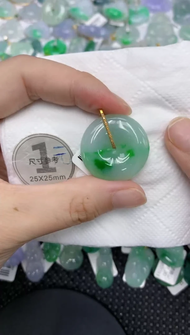 颈饰18K金镶嵌翡翠1111111