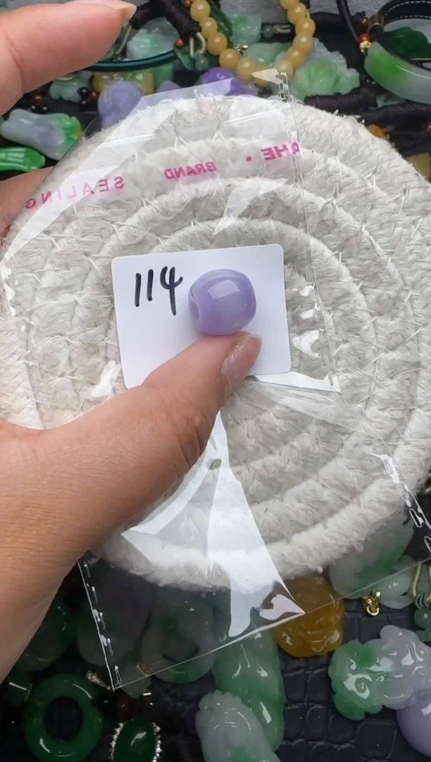 颈饰未镶嵌翡翠缅甸翡翠吊坠