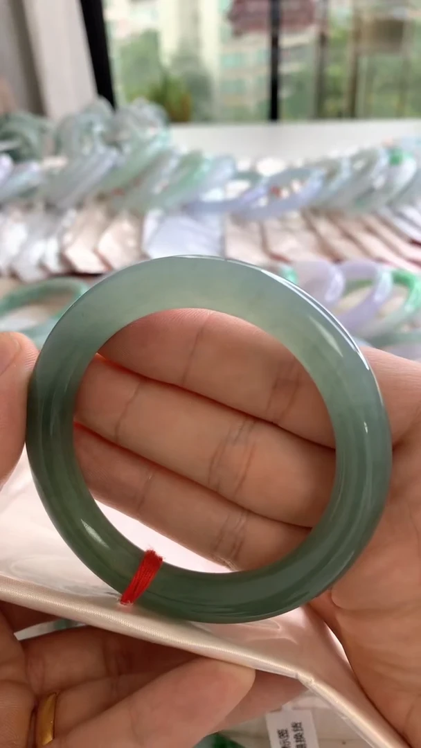 未镶嵌手镯翡翠冰油青54