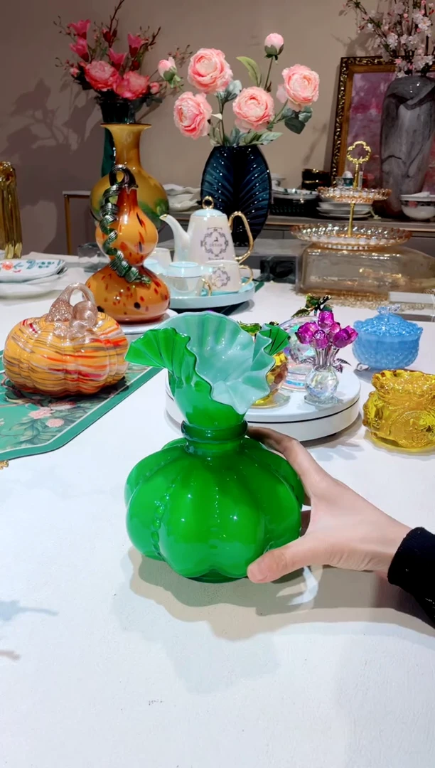 【闪购商品】琉璃手工艺品翡翠绿芬顿花瓶