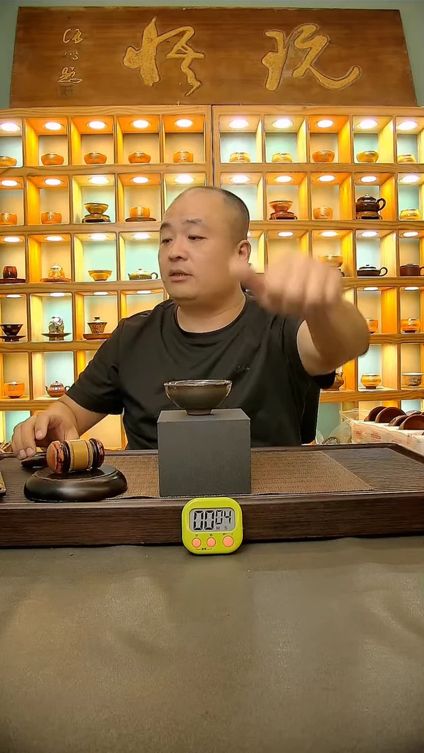 茶盏大****茶98=。。。。