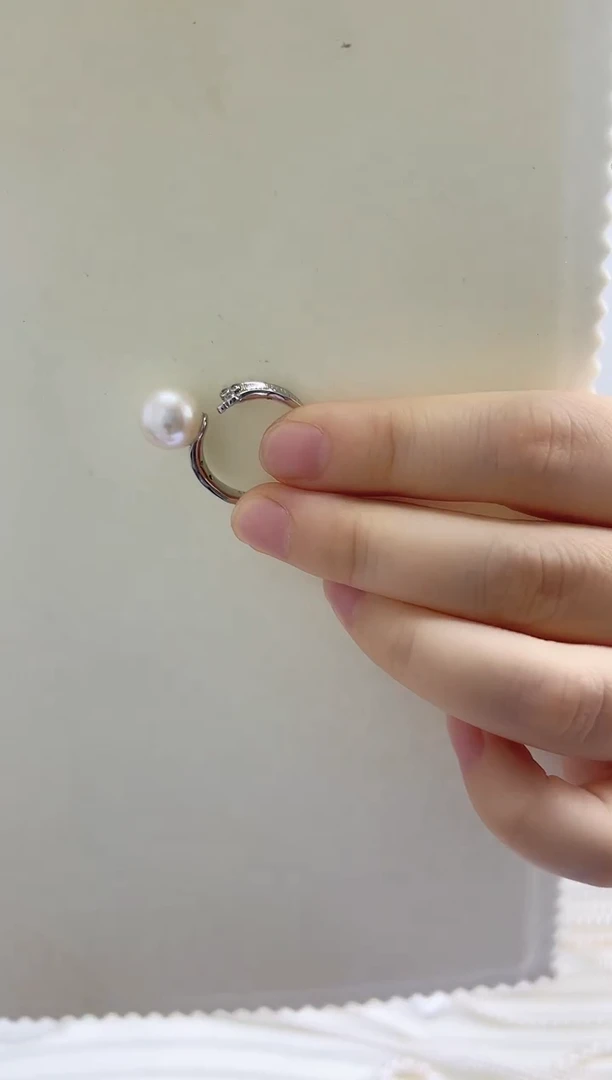 银S925镶嵌戒指淡水珍珠腼**猫宽戒指