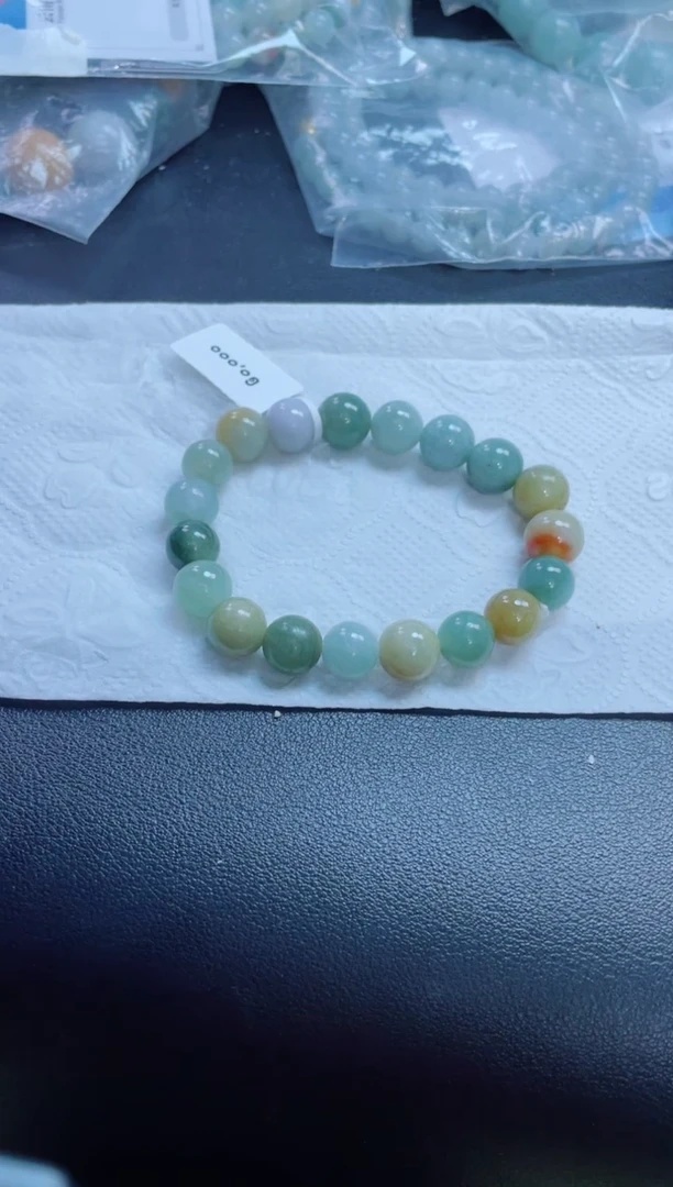 翡翠戒指未镶嵌珠串